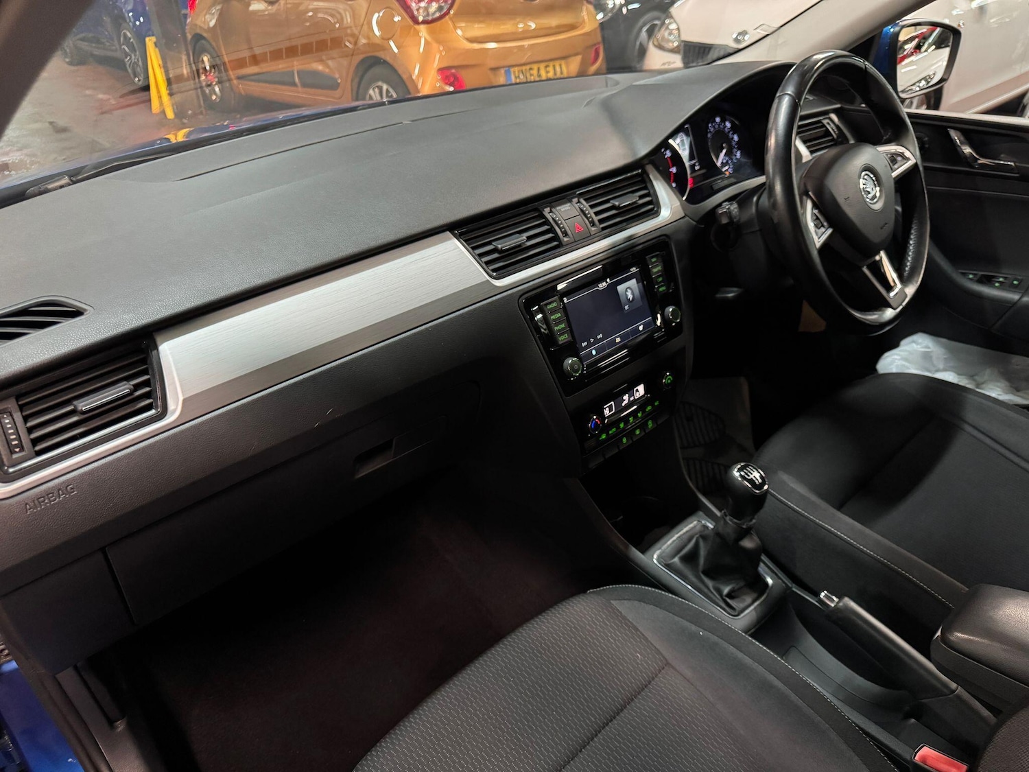 Used Skoda Rapid Spaceback 2015 for sale - 76935878: Photo 15