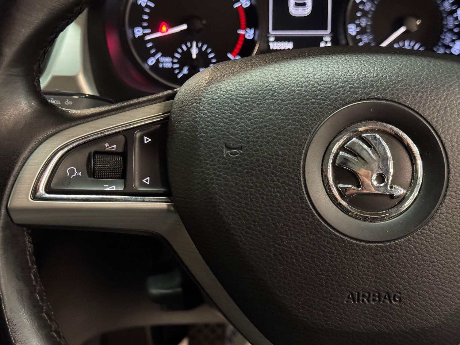 Used Skoda Rapid Spaceback 2015 for sale - 76935878: Photo 25