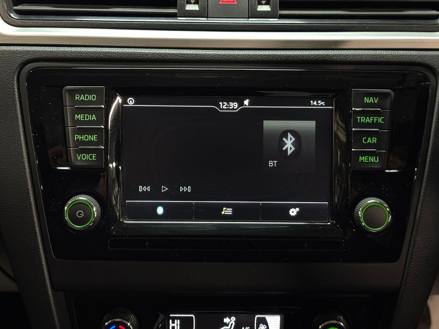 Used Skoda Rapid Spaceback 2015 for sale - 76935878: Photo 28