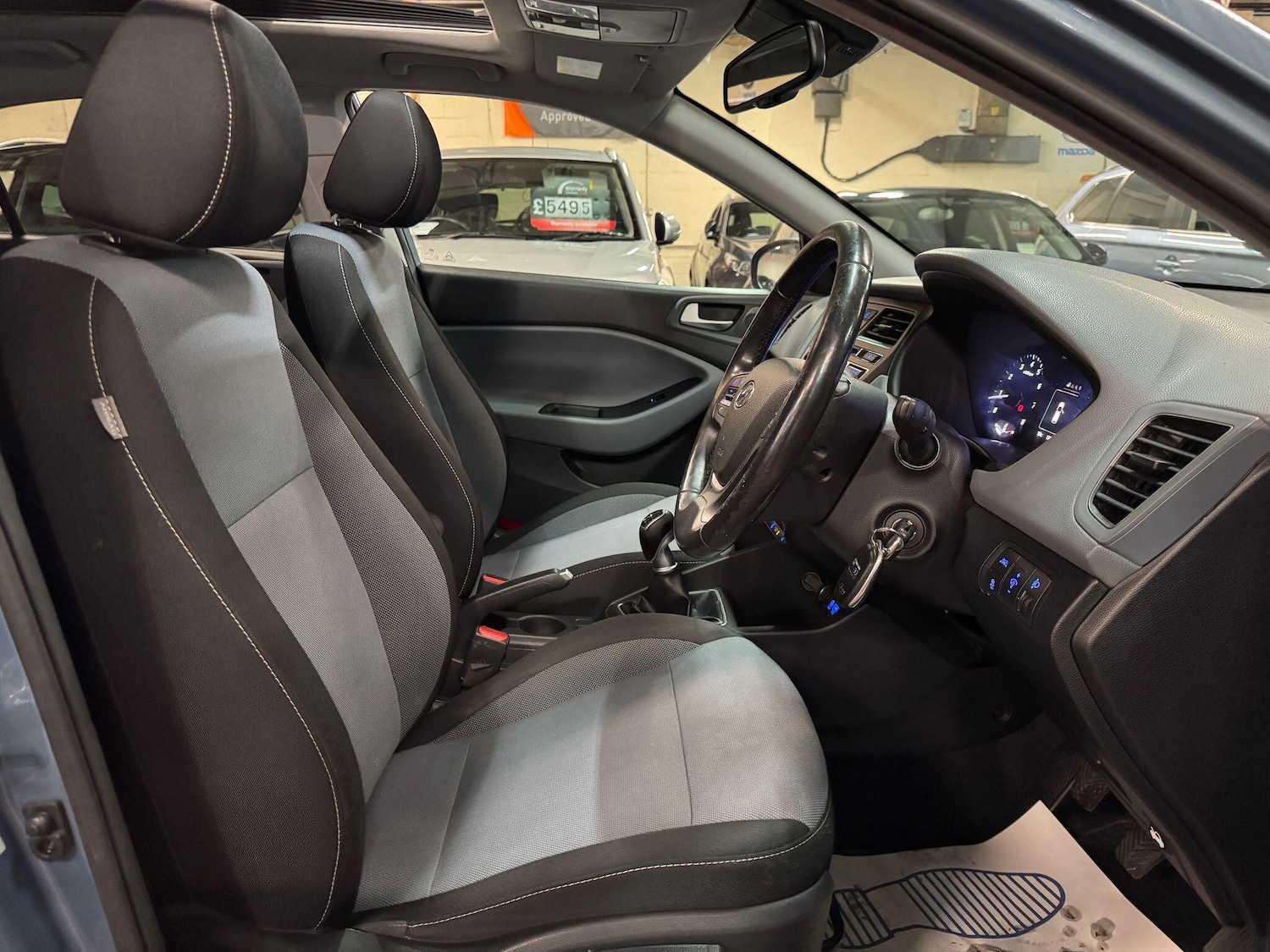 Used Hyundai i20 2015 for sale - 76484613: Photo 12