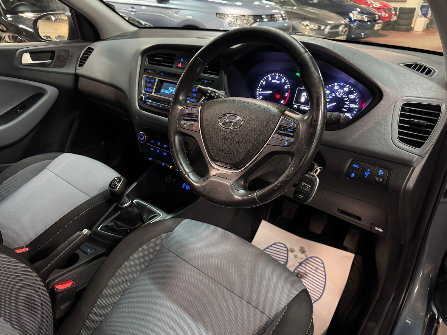 Used Hyundai i20 2015 for sale - 76484613: Photo 13