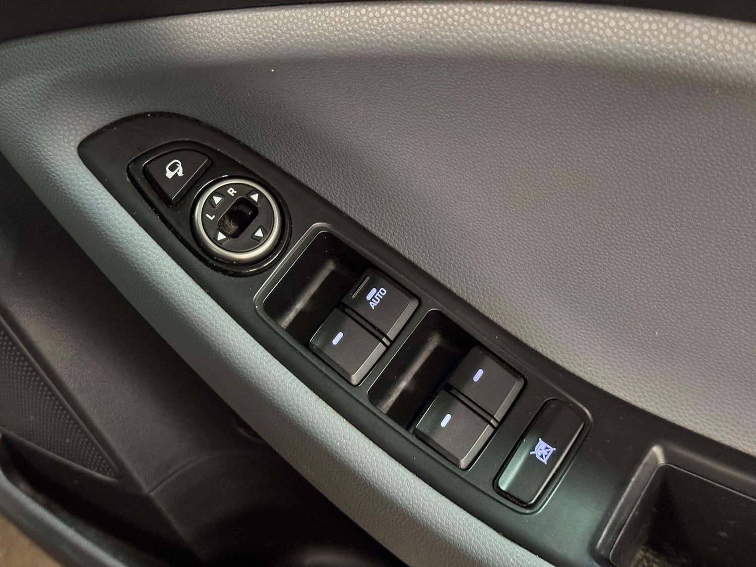 Used Hyundai i20 2015 for sale - 76484613: Photo 31