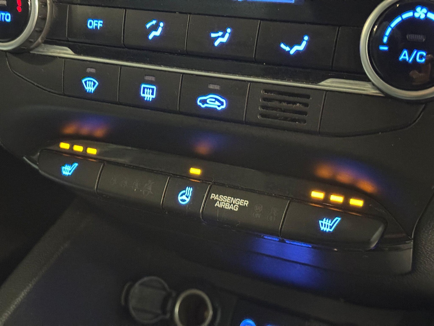 Used Hyundai i20 2015 for sale - 76484613: Photo 35