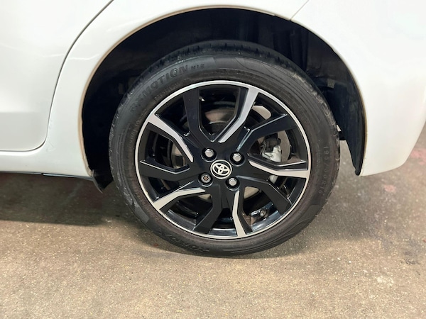 Used Toyota Yaris 2015 for sale - 76238785: Photo 13