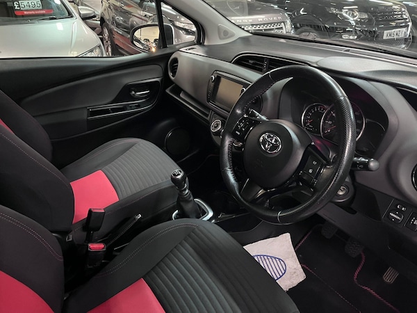 Used Toyota Yaris 2015 for sale - 76238785: Photo 15