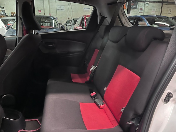 Used Toyota Yaris 2015 for sale - 76238785: Photo 21