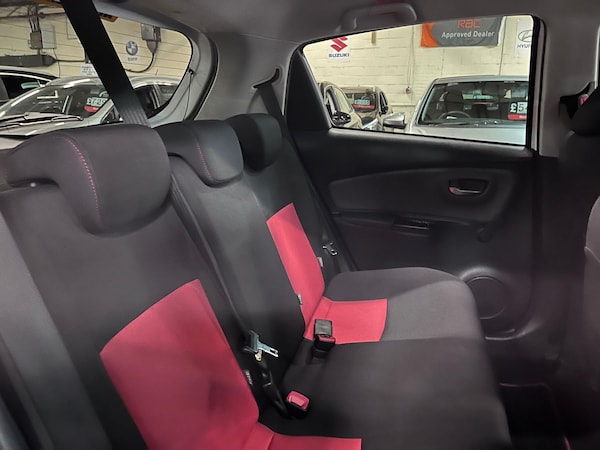 Used Toyota Yaris 2015 for sale - 76238785: Photo 24