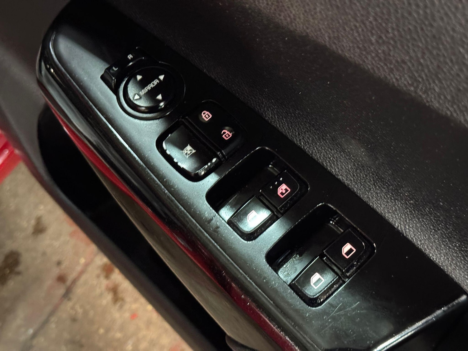 Used Kia Picanto 2018 for sale - 76994113: Photo 30