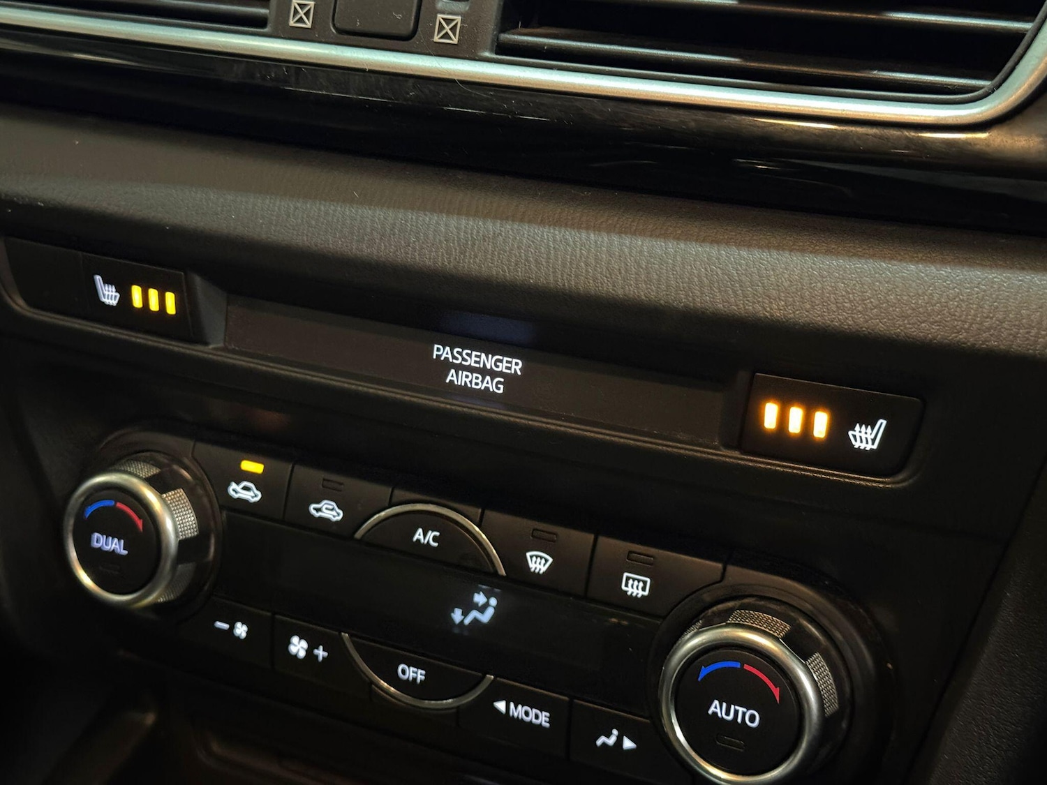 Used Mazda Mazda3 2014 for sale - 76522434: Photo 35