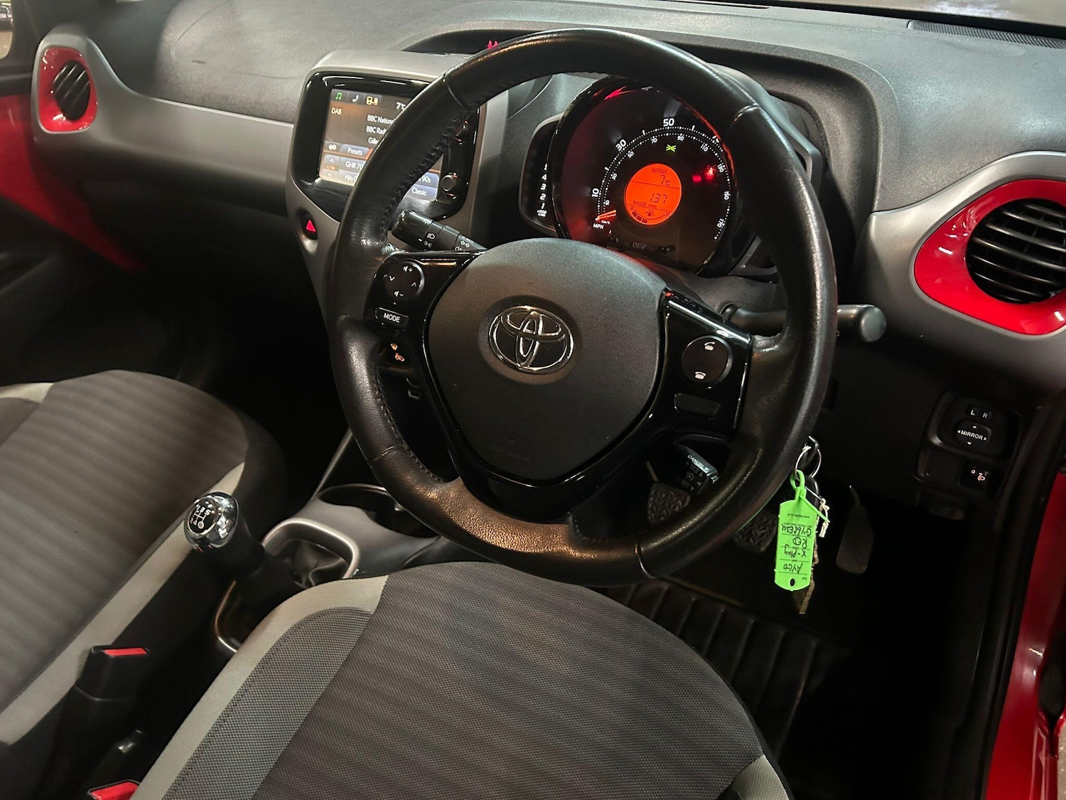 Used Toyota AYGO 2018 for sale - 76752768: Photo 12