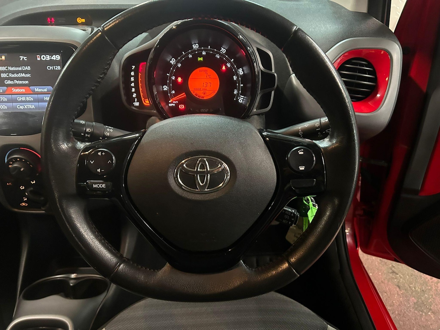 Used Toyota AYGO 2018 for sale - 76752768: Photo 24