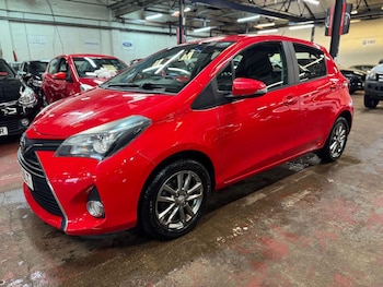 Used Toyota Yaris 2015 for sale - 77215713: Photo