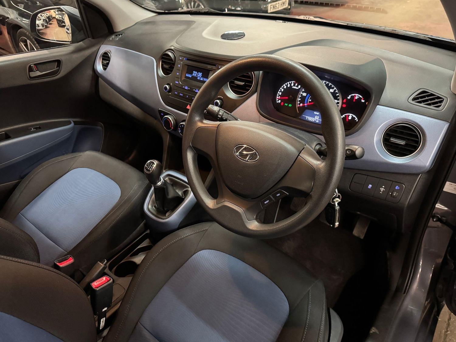 Used Hyundai i10 2014 for sale - 77191835: Photo 11