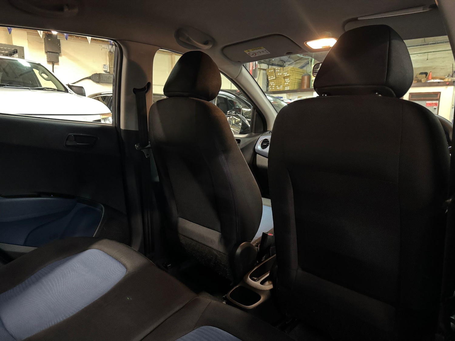 Used Hyundai i10 2014 for sale - 77191835: Photo 18