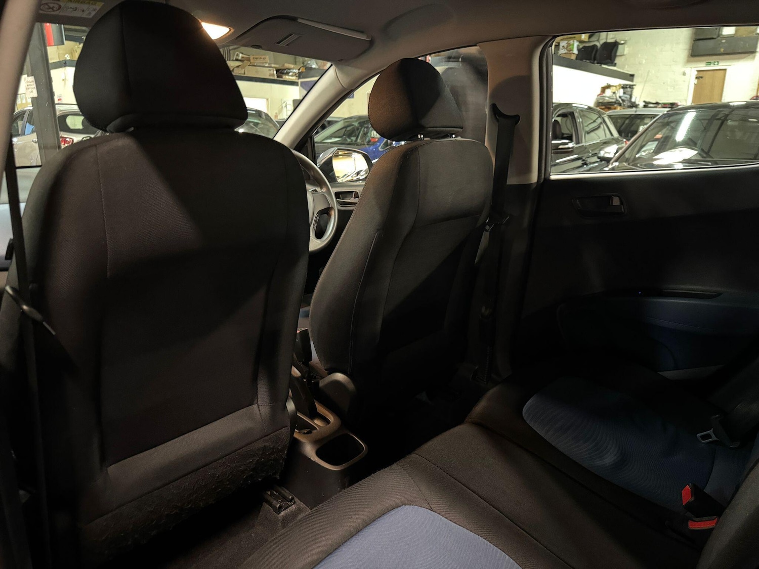 Used Hyundai i10 2014 for sale - 77191835: Photo 21