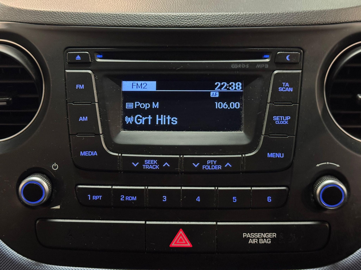 Used Hyundai i10 2014 for sale - 77191835: Photo 28