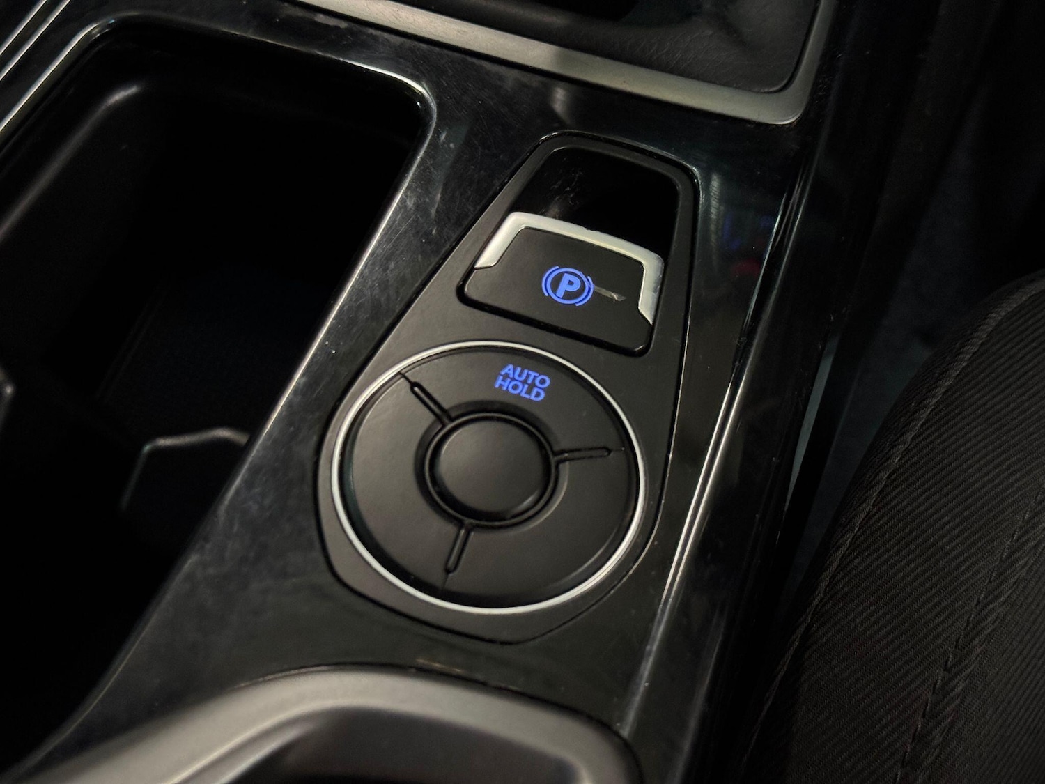 Used Hyundai i40 2015 for sale - 76498785: Photo 40