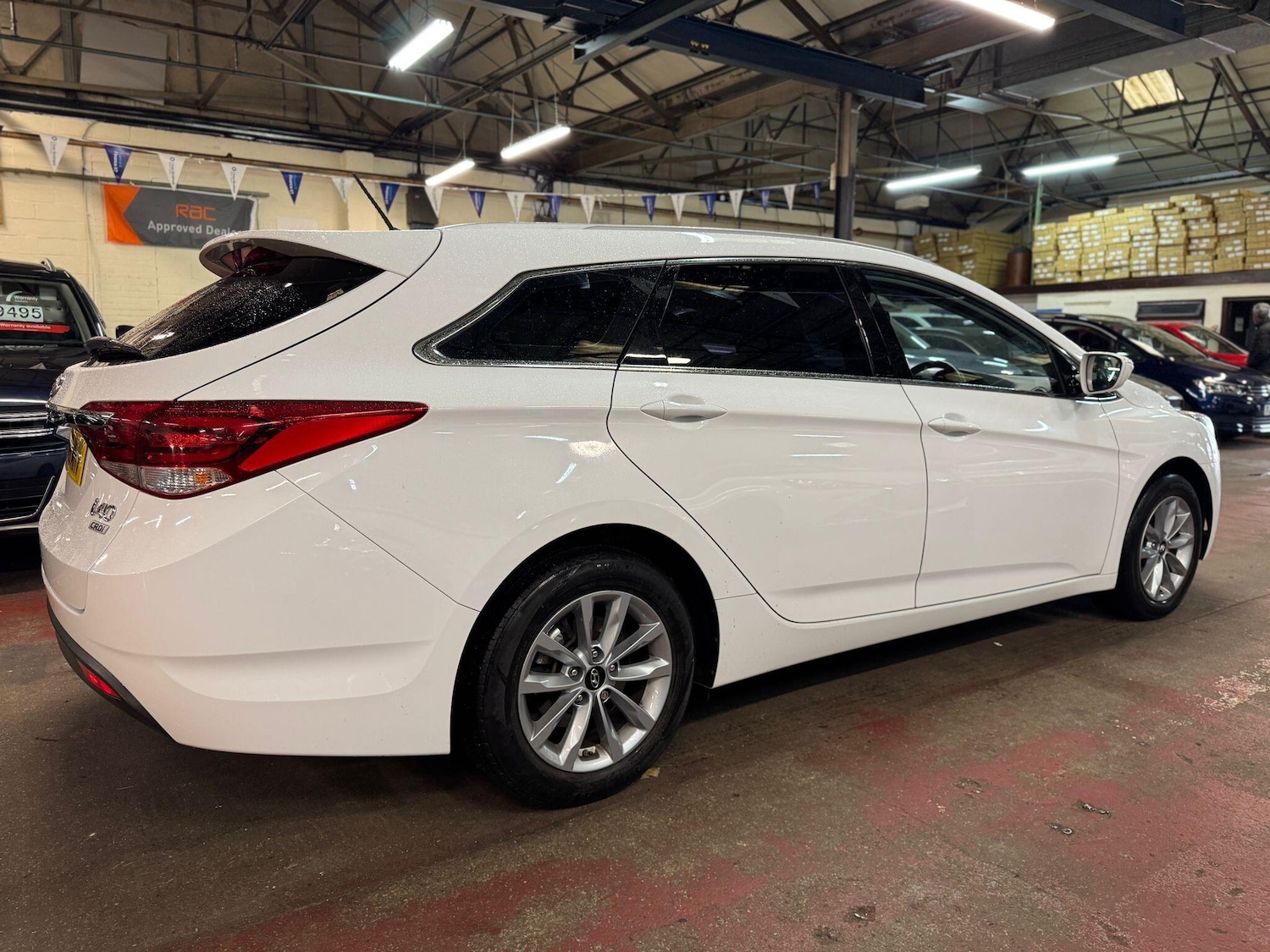Used Hyundai i40 2015 for sale - 76498785: Photo 6