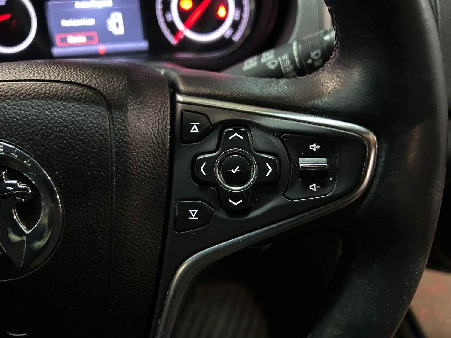 Used Vauxhall Insignia 2016 for sale - 77611802: Photo 24