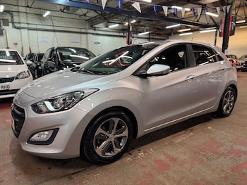 Used Hyundai i30 2016 for sale - 77040053: Photo