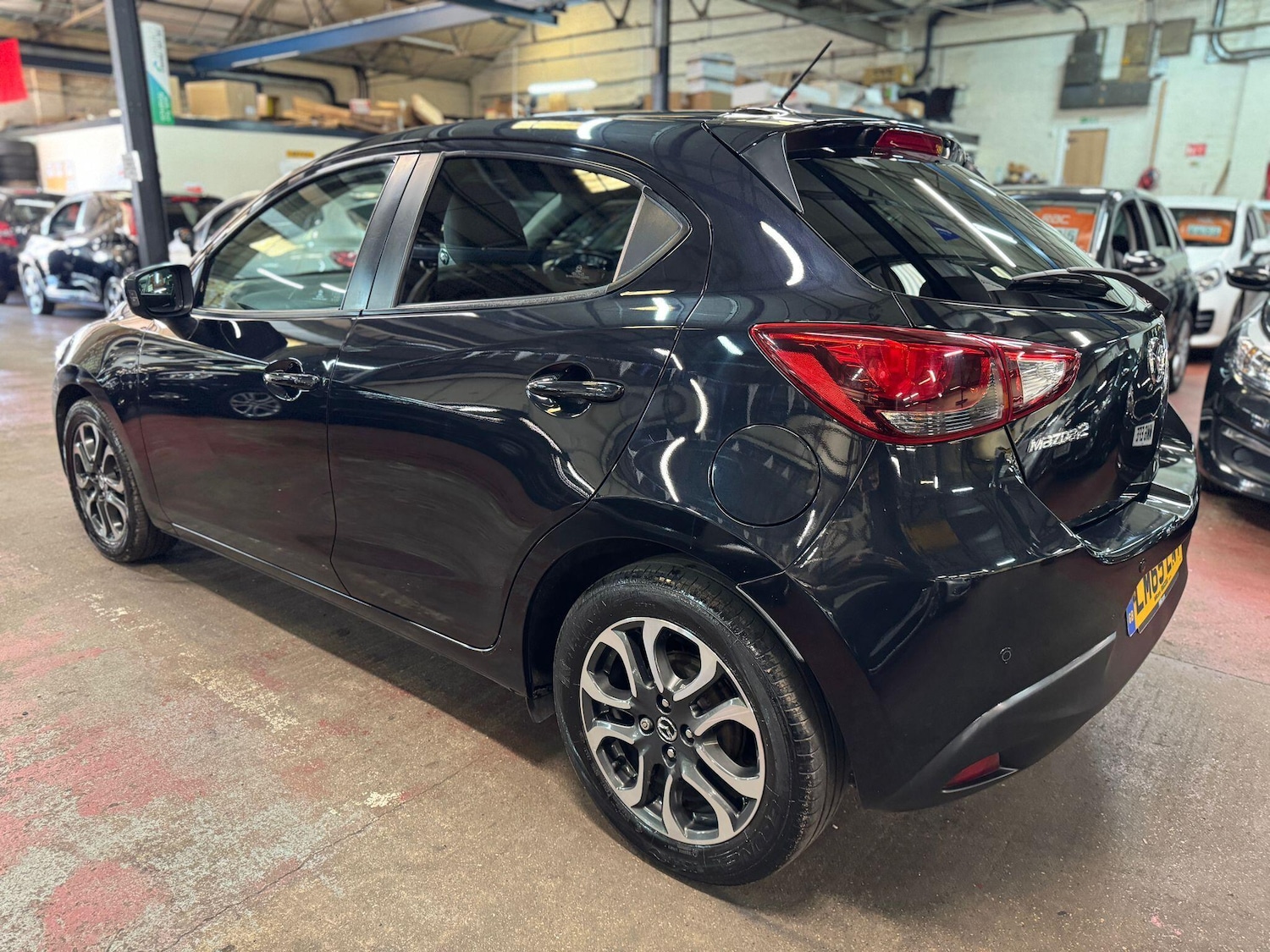Used Mazda Mazda2 2015 for sale - 76043040: Photo 4