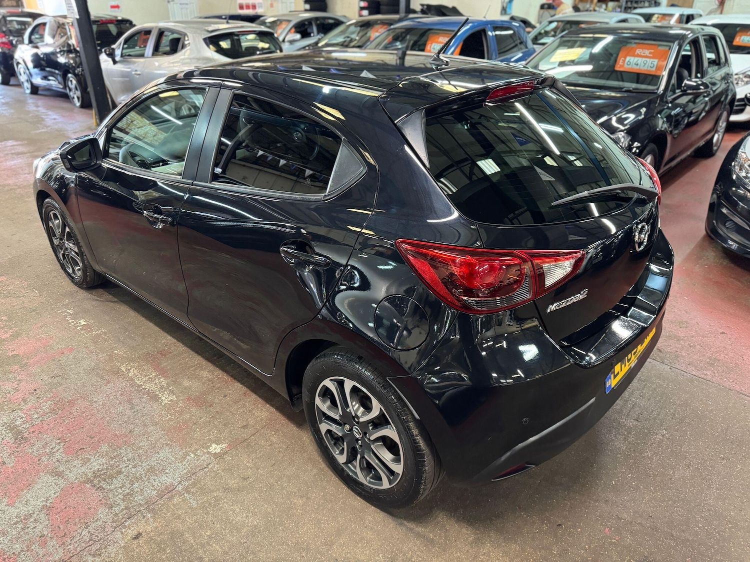 Used Mazda Mazda2 2015 for sale - 76043040: Photo 8