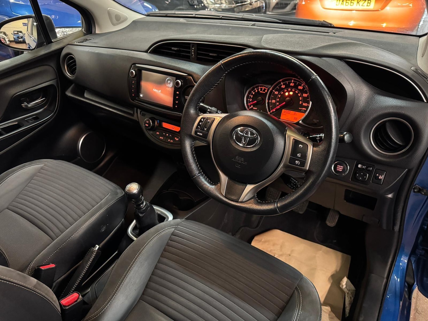 Used Toyota Yaris 2015 for sale - 77769775: Photo 17