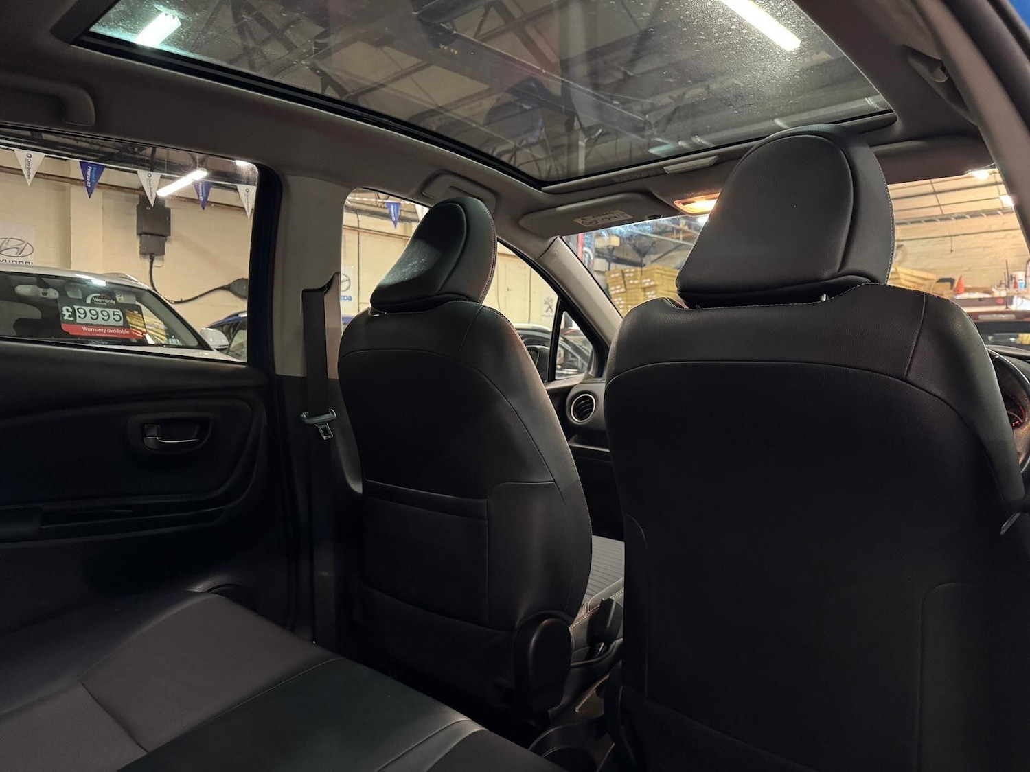 Used Toyota Yaris 2015 for sale - 77769775: Photo 22