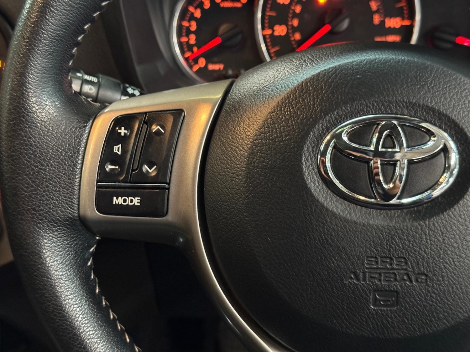 Used Toyota Yaris 2015 for sale - 77769775: Photo 32