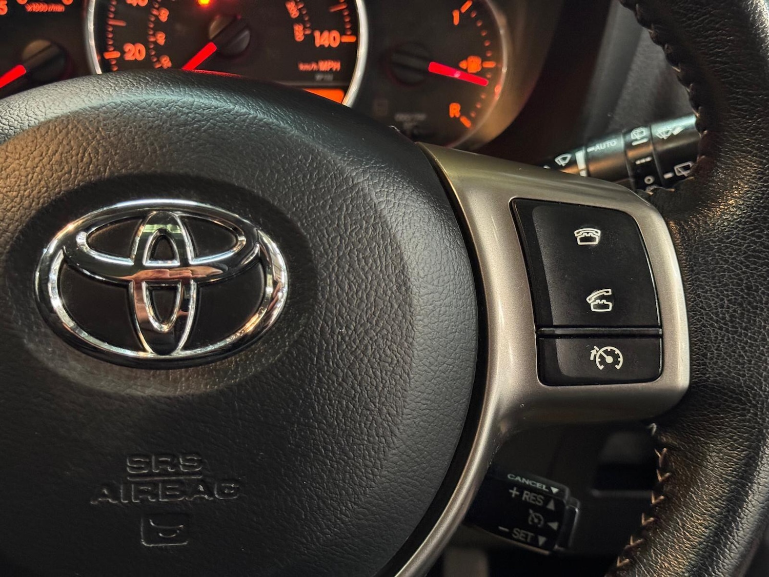 Used Toyota Yaris 2015 for sale - 77769775: Photo 33