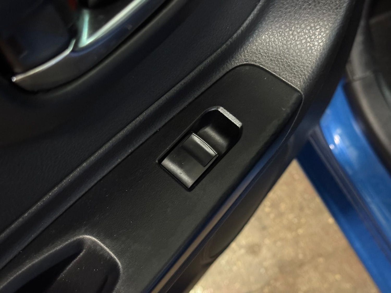 Used Toyota Yaris 2015 for sale - 77769775: Photo 38