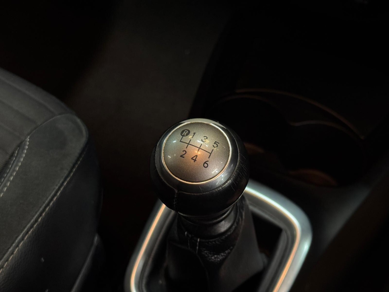 Used Toyota Yaris 2015 for sale - 77769775: Photo 44