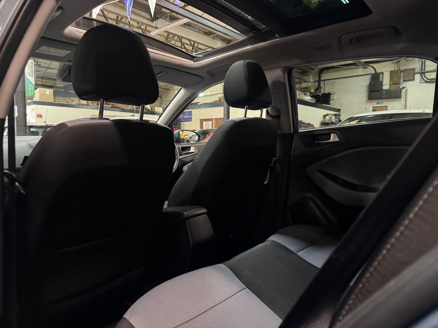 Used Hyundai i20 2015 for sale - 76174599: Photo 25