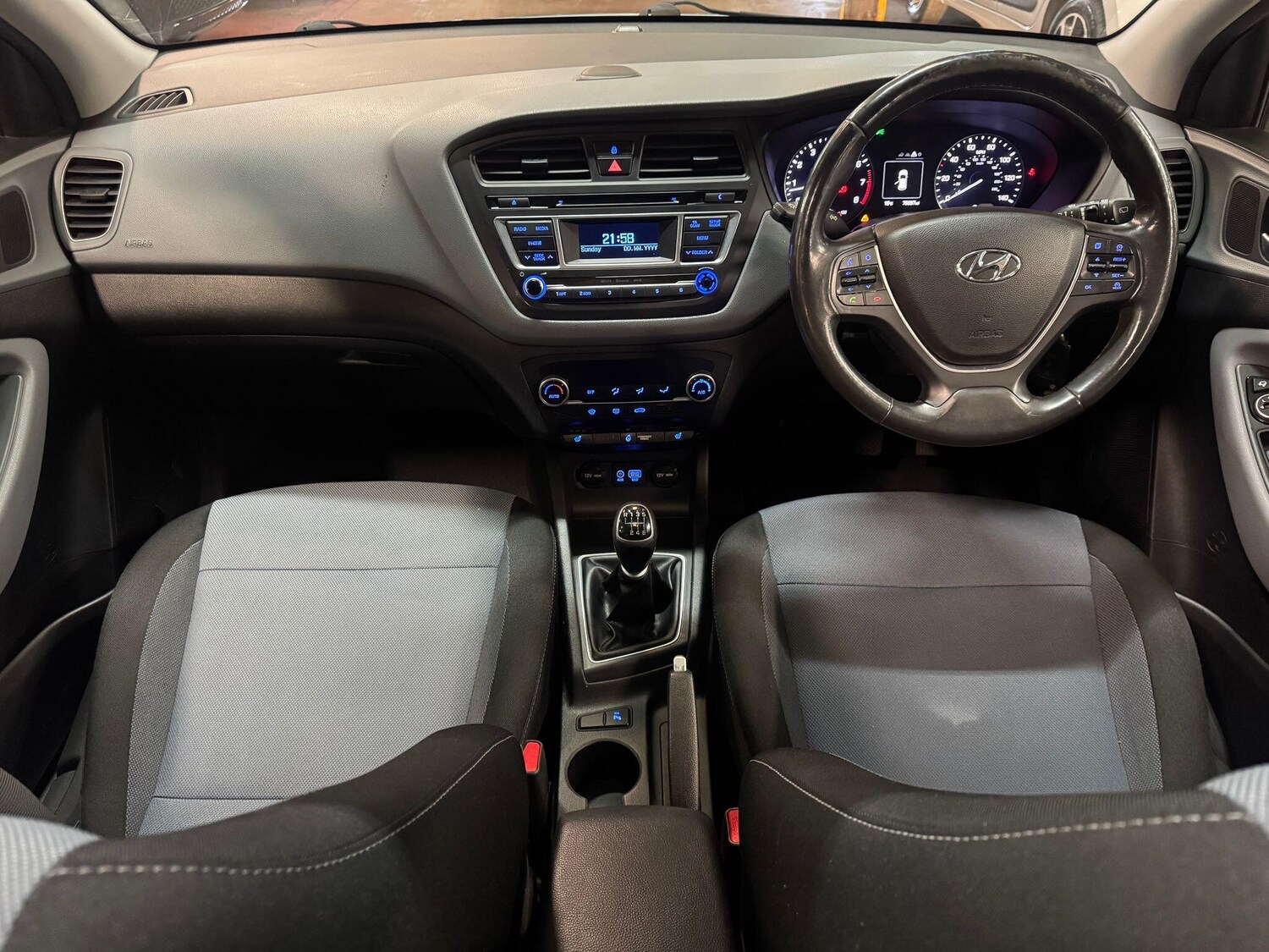 Used Hyundai i20 2015 for sale - 76174599: Photo 27