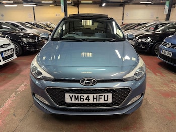 Used Hyundai i20 2015 for sale - 76174599: Photo