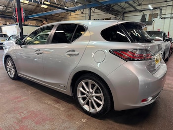 Used Lexus CT 2011 for sale - 79495934: Photo