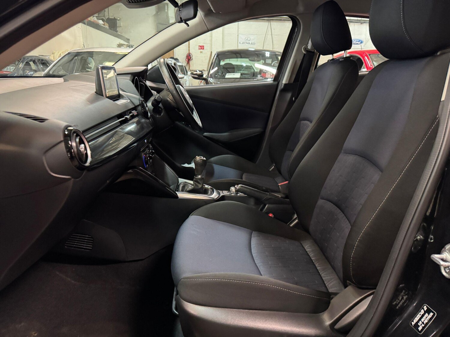 Used Mazda Mazda2 2016 for sale - 76121529: Photo 15