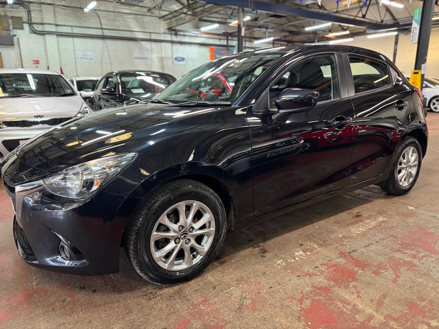 Used Mazda Mazda2 2016 for sale - 76121529: Photo 3