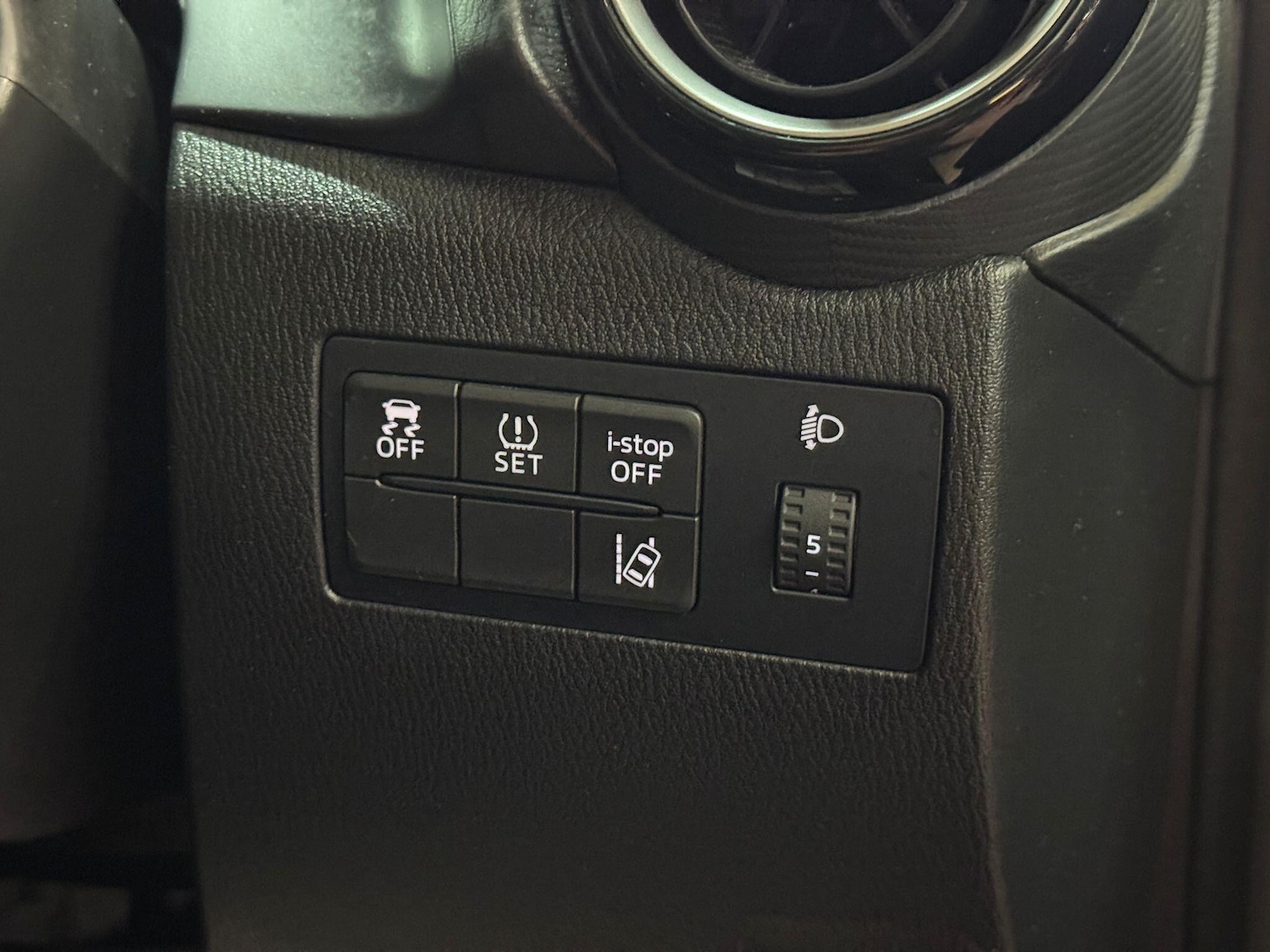 Used Mazda Mazda2 2016 for sale - 76121529: Photo 30