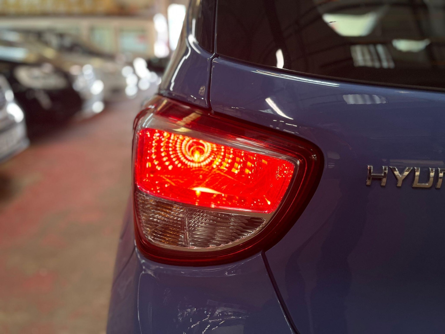 Used Hyundai i10 2017 for sale - 76701139: Photo 10