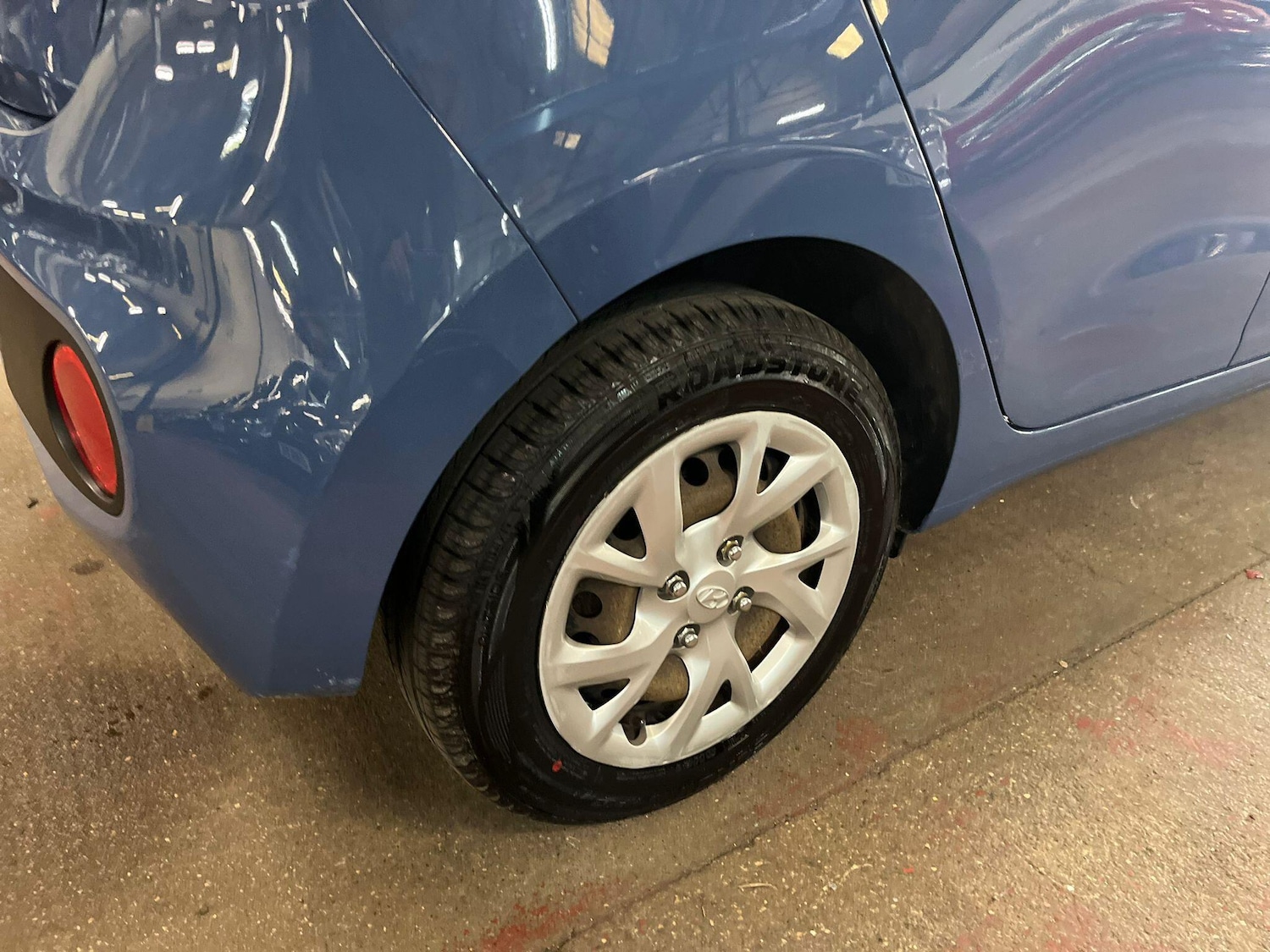 Used Hyundai i10 2017 for sale - 76701139: Photo 13