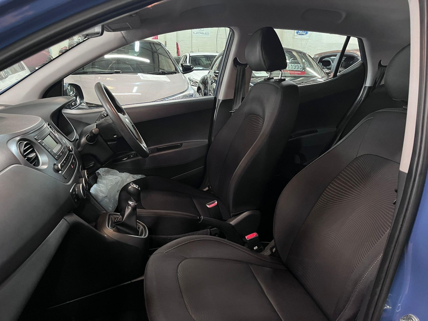 Used Hyundai i10 2017 for sale - 76701139: Photo 19