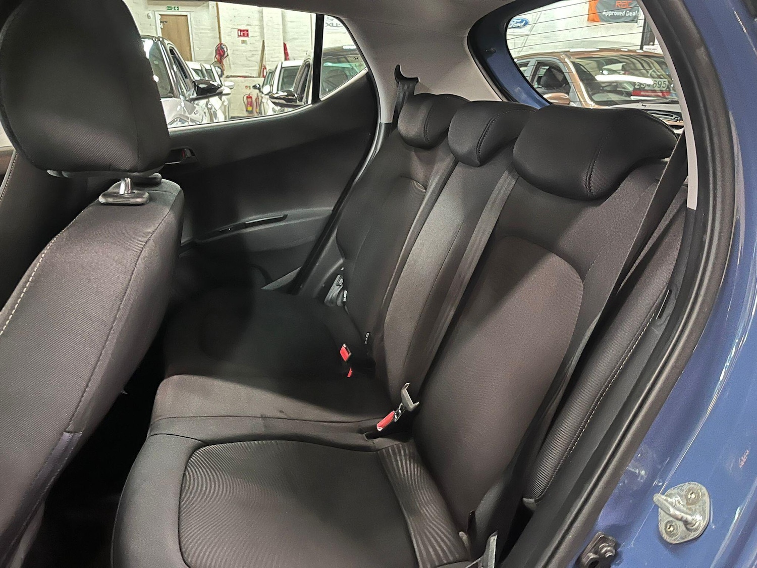 Used Hyundai i10 2017 for sale - 76701139: Photo 23