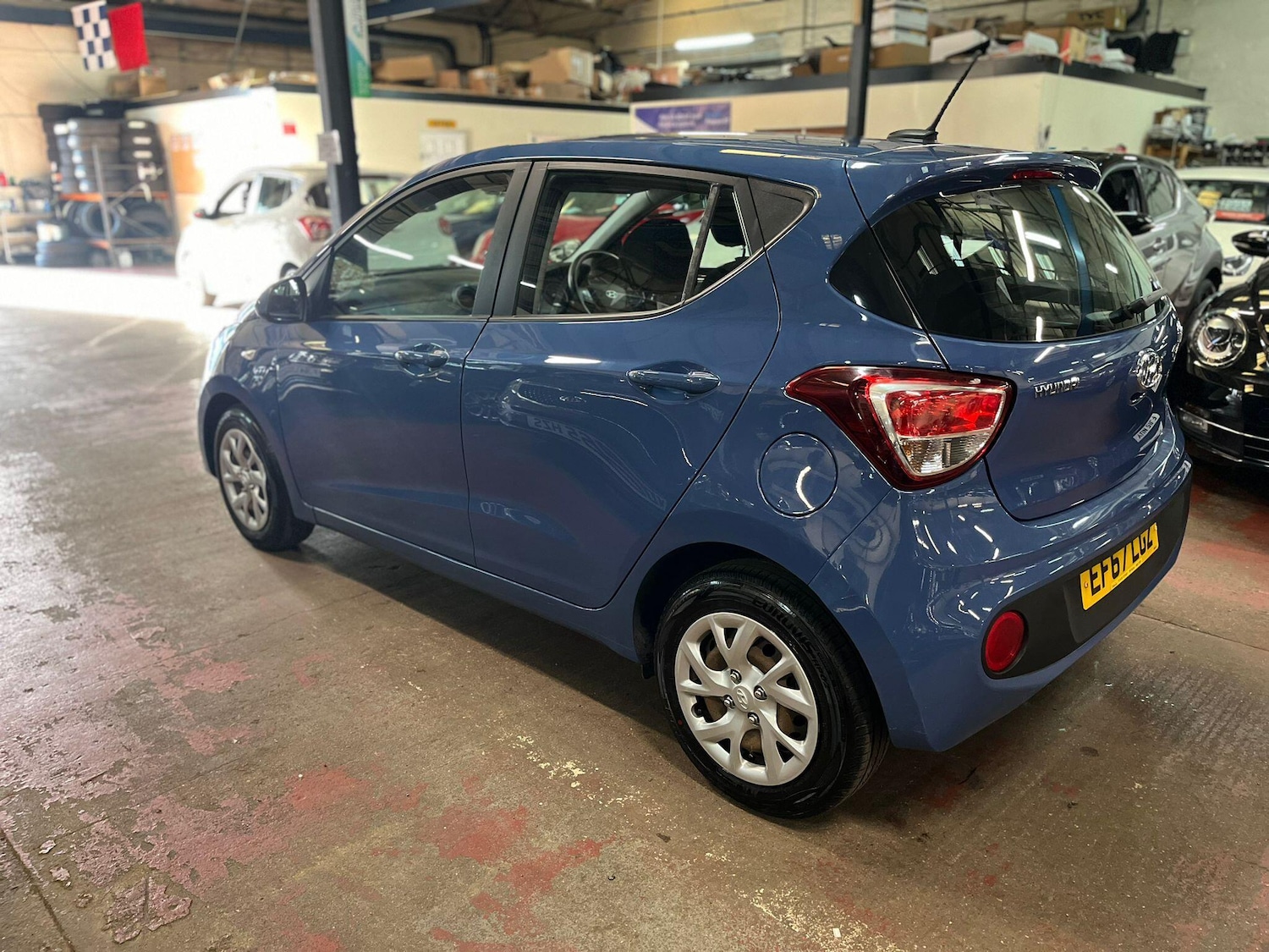 Used Hyundai i10 2017 for sale - 76701139: Photo 9