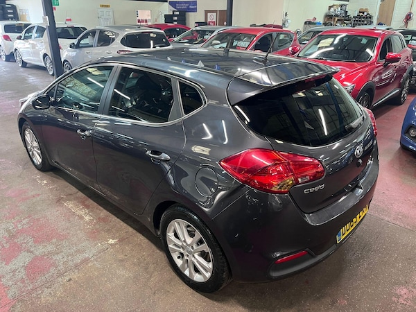Used Kia Ceed 2013 for sale - 76259291: Photo 9