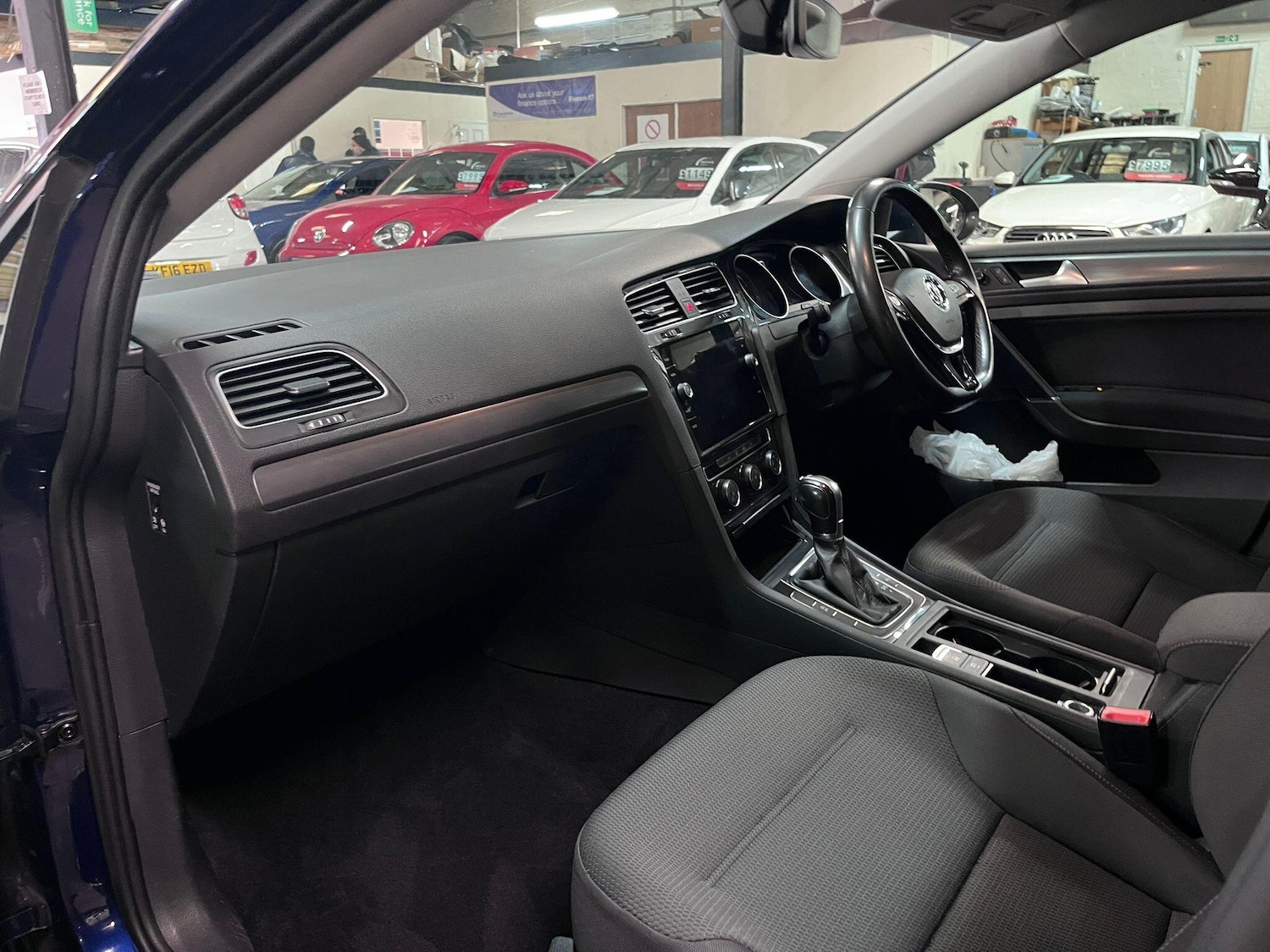 Used Volkswagen Golf 2019 for sale - 76688617: Photo 19