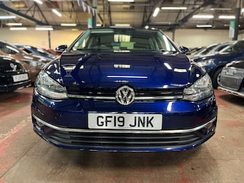 Used Volkswagen Golf 2019 for sale - 76688617: Photo