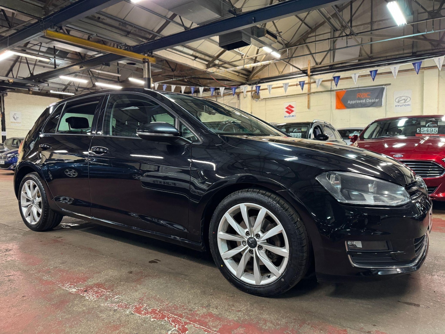 Used Volkswagen Golf 2014 for sale - 76786699: Photo 1