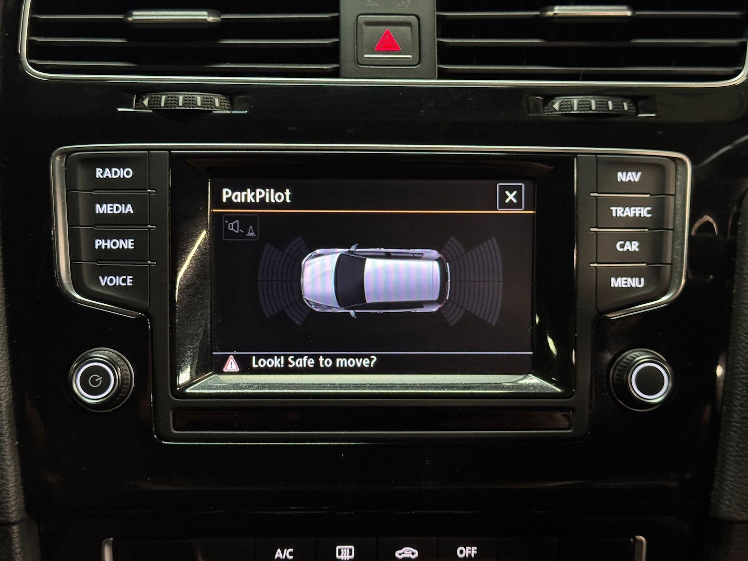 Used Volkswagen Golf 2014 for sale - 76786699: Photo 35