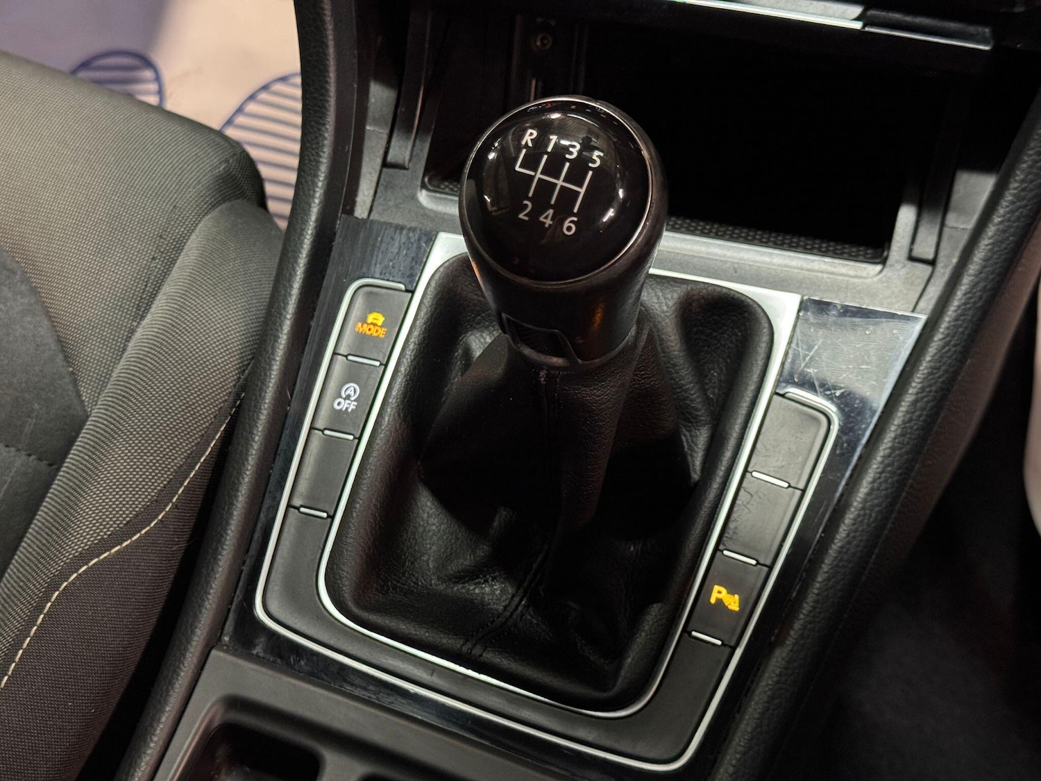 Used Volkswagen Golf 2014 for sale - 76786699: Photo 38